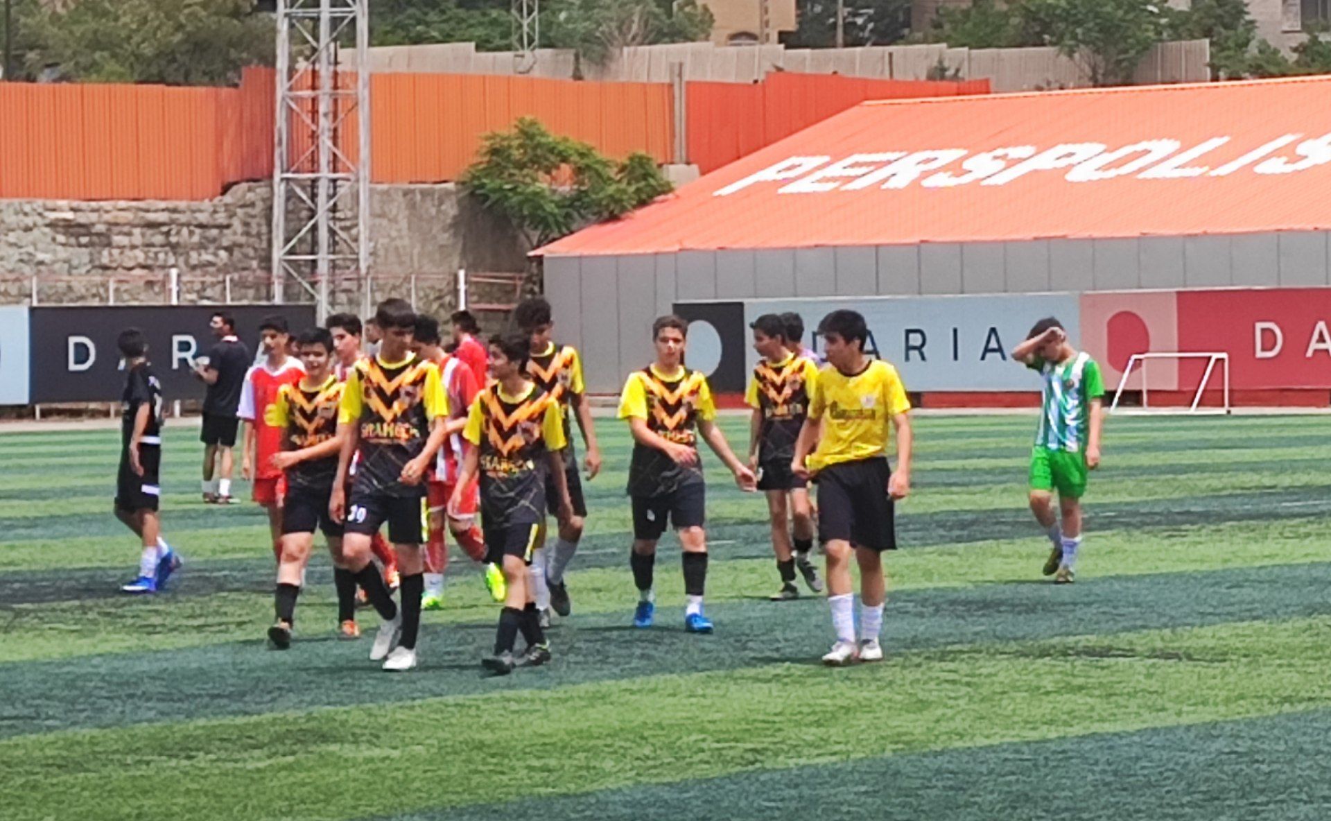 حضور تیم نونهالان شاهین پارس در تست گیری باشگاه پرسپولیس تهران